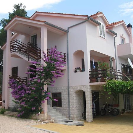 Apartments Vanda Vrboska Chambre photo