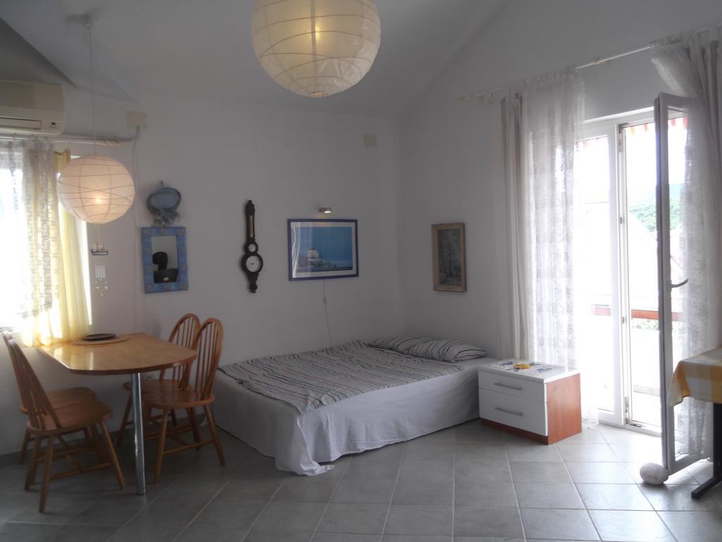 Apartments Vanda Vrboska Chambre photo