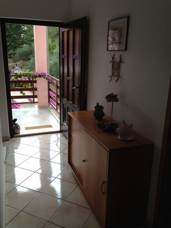 Apartments Vanda Vrboska Chambre photo