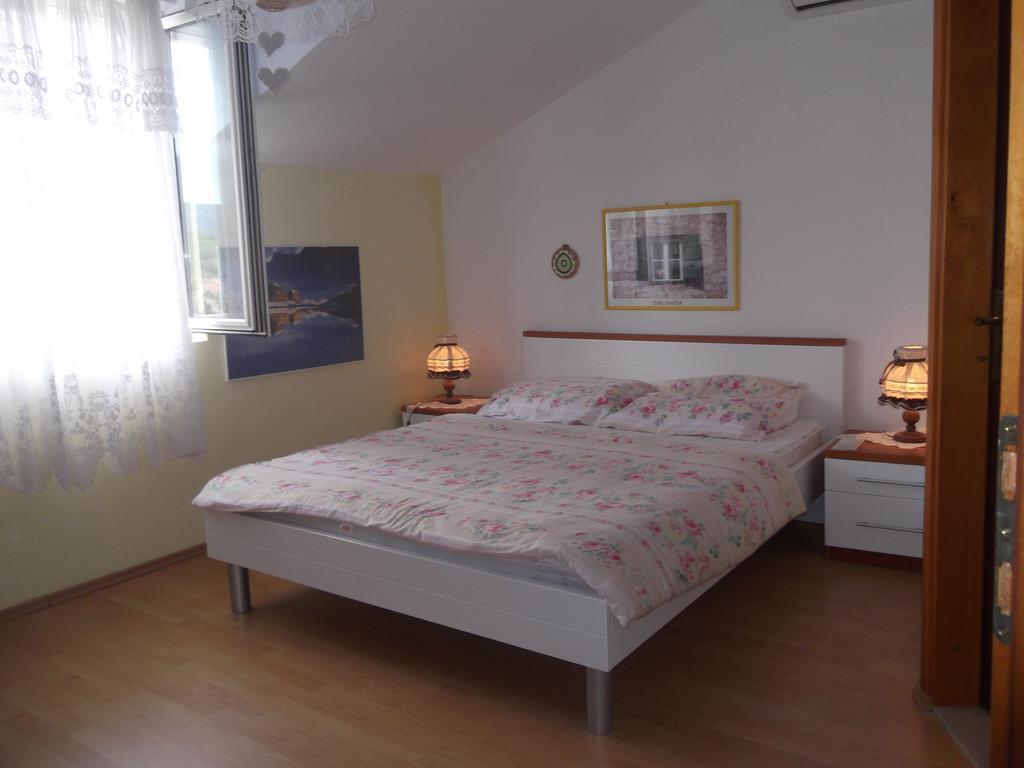 Apartments Vanda Vrboska Chambre photo