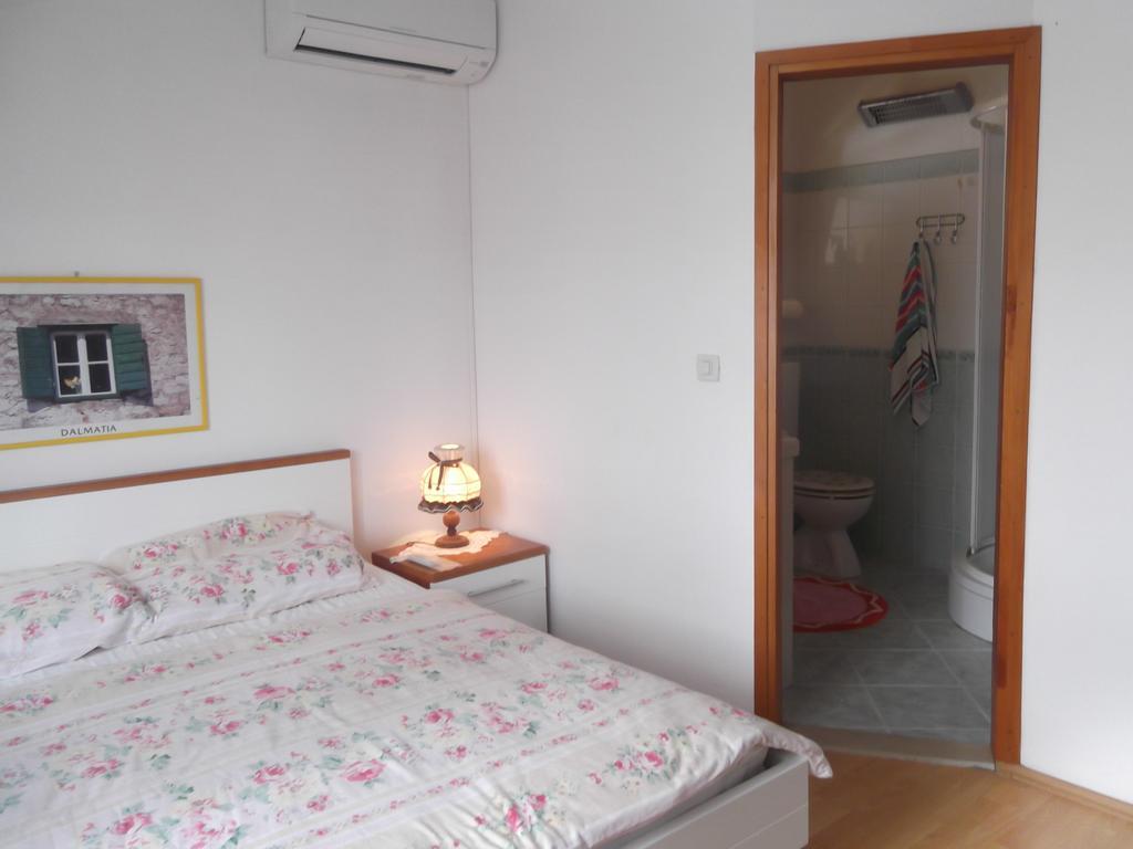 Apartments Vanda Vrboska Chambre photo
